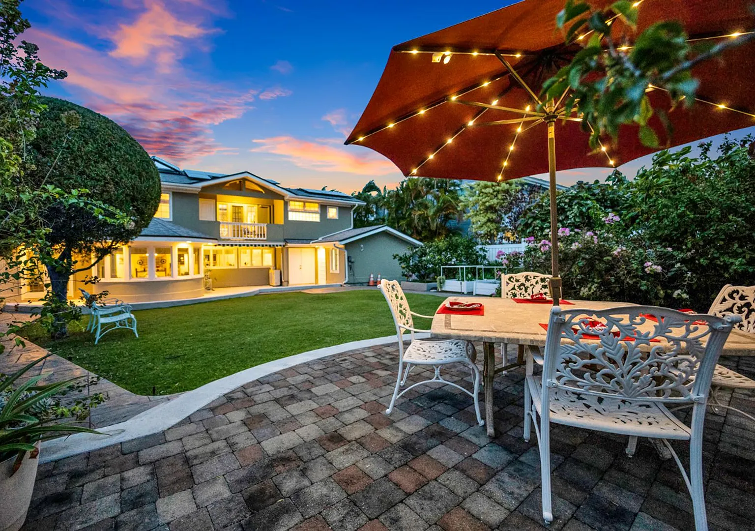 Luxury 4 Bed/4Bath Kailua — Photo 3