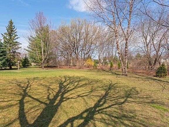 3rd image of 3837 Kentwood Ln