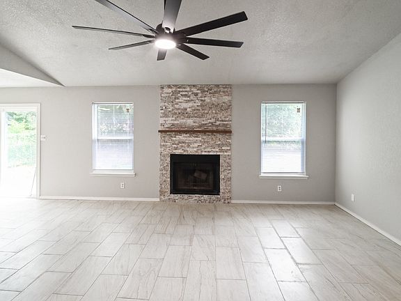 3rd image of 1708 Mona Dr
