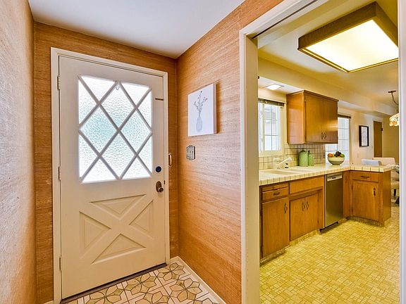 3rd image of 1533 San Gabriel Way