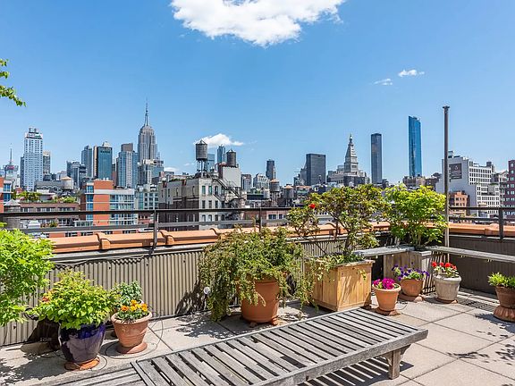 2nd image of 161 W 15th St Penthouse B