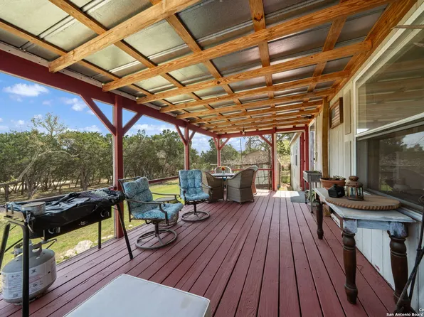 1128 Wright, Bandera, TX 78003