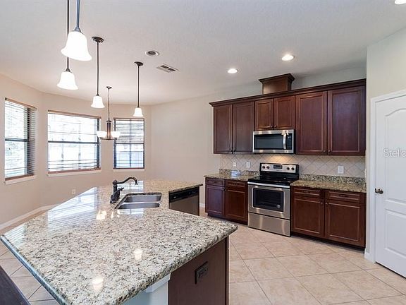 4th image of 1714 Abbey Trace Dr