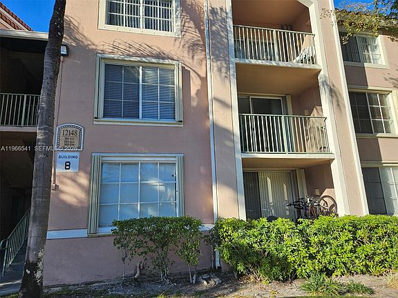 2nd image of 12148 Saint Andrews Pl APT 205