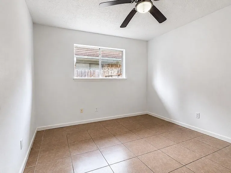 4418 Ponca St — Photo 17