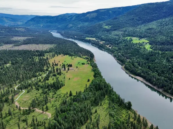 20 Mitchell Rd, Northport, WA 99157