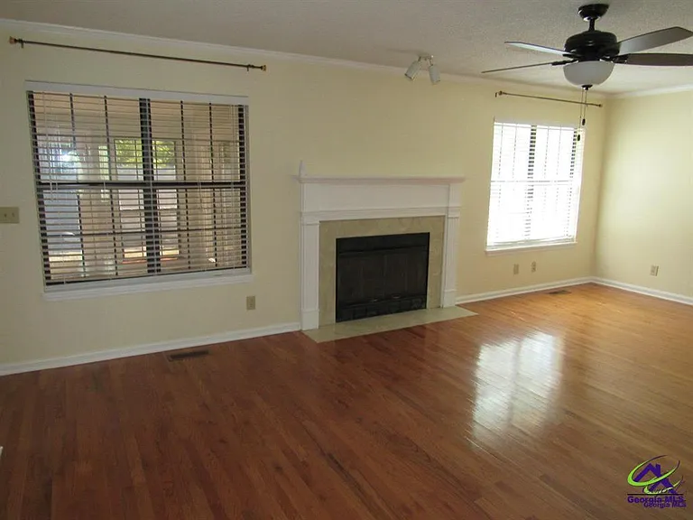 100 Sunchase Ct — Photo 4