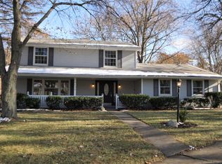 2032 Dominion Dr, Fort Wayne, IN 46815
