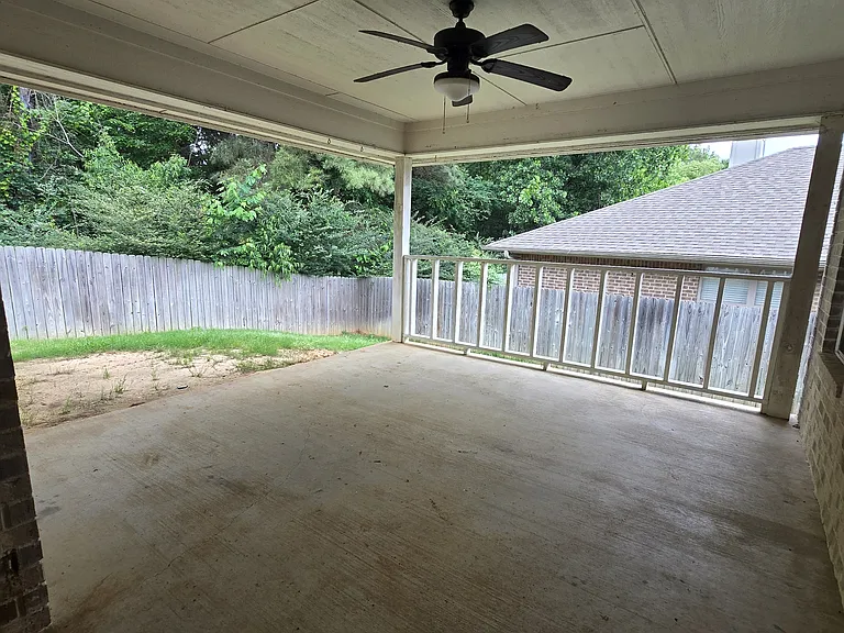 19866 Meadow West Ln — Photo 30