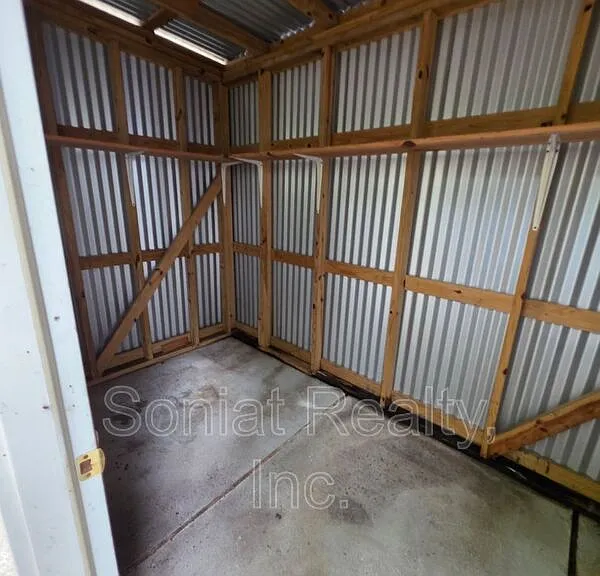 3030 Palmyra St — Photo 8