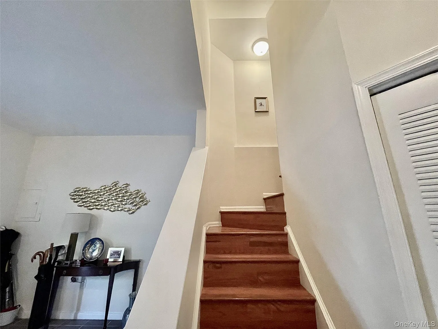 3 bed, 2.5 bath, 1785 sqft, $4,600 — Photo 3