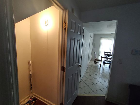 4th image of 1233 Marywood Ct