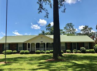 205 Lakeshore Dr, Moultrie, GA 31768