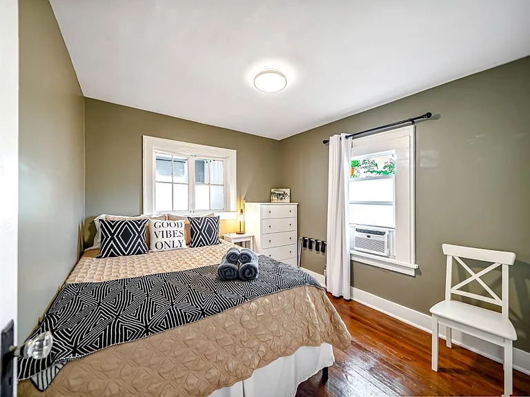 308 S L St — Photo 12