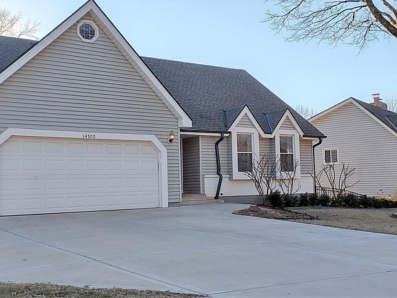 extra wide parking pad