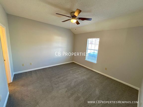 3rd image of 4267 Kings Valley Cv E