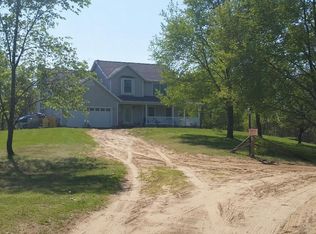 3360 25th St, Hopkins, MI 49328