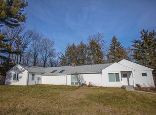 92 Overbrook Dr, Princeton, NJ 08540