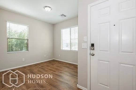 3 bed, 2.0 bath, 1822 sqft, $1,775 — Photo 4