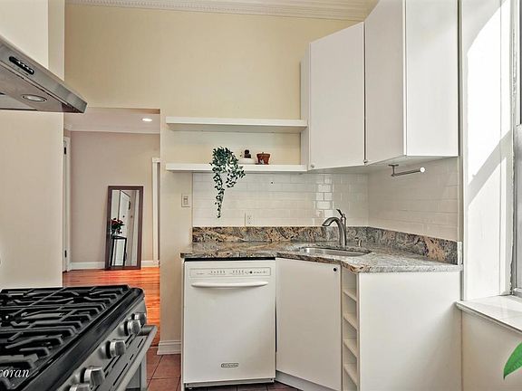 2nd image of 277 Washington Ave APT 1K