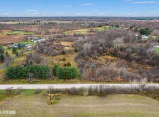 N Five Lakes Rd, Lapeer, MI 48446