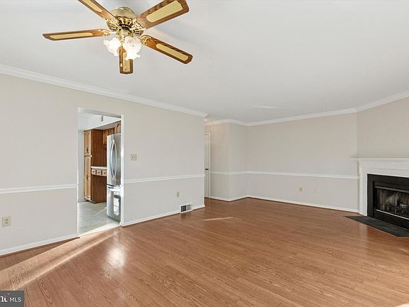 5th image of 134 Westridge Pl S
