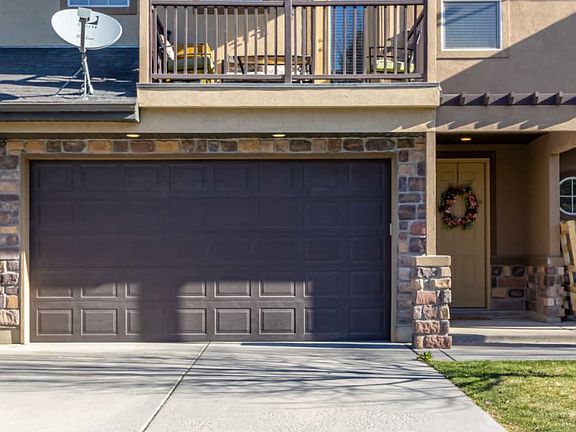 5th image of 1526 W 140 N #42