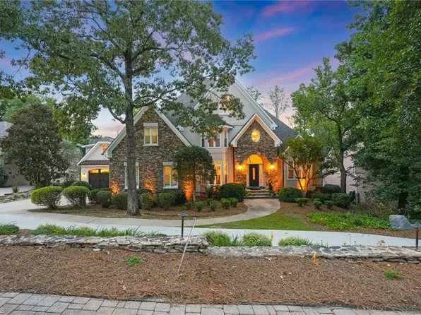 5586 Anson Rd, Greensboro, NC 27407