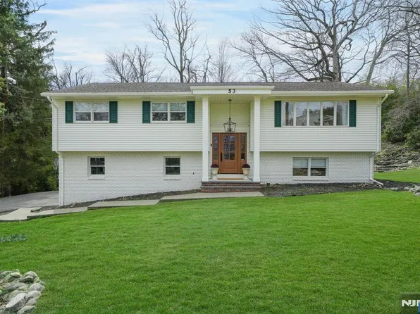 53 Park Ave, Park Ridge, NJ 07656