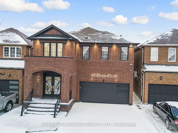 3rd image of 18 Dawes Rd