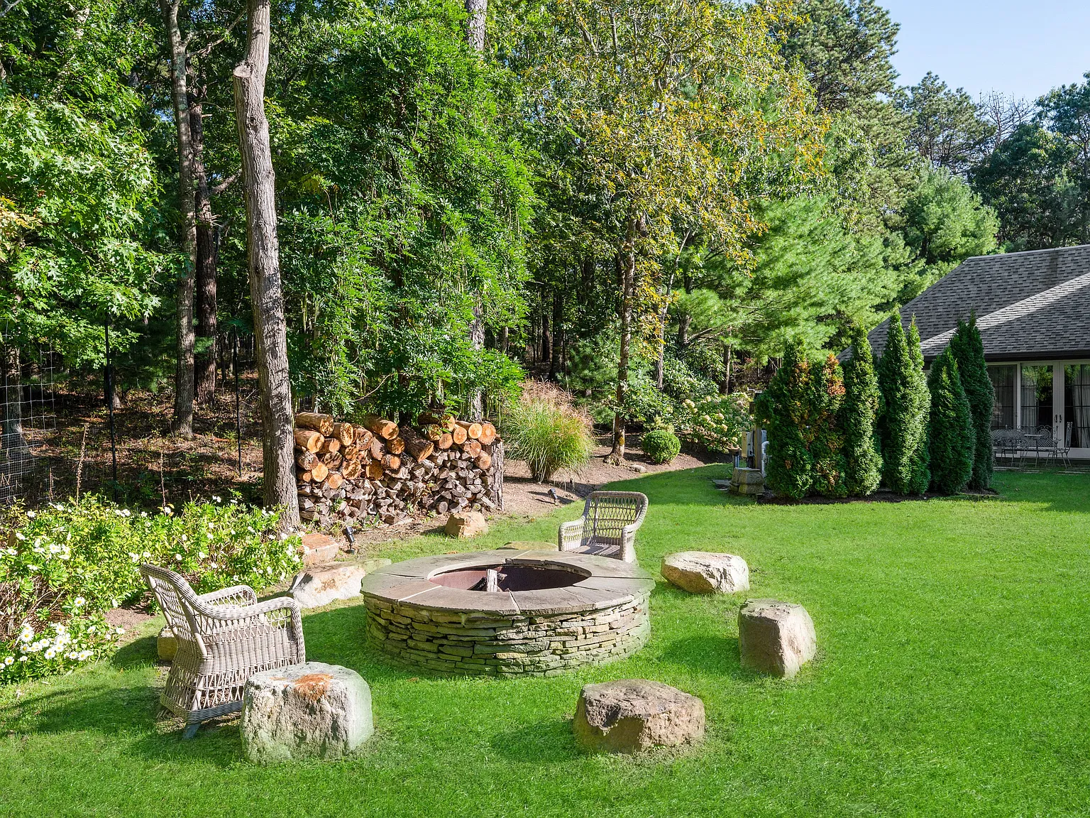 This Fabulous East Hampton Home Has Everything — Photo 4
