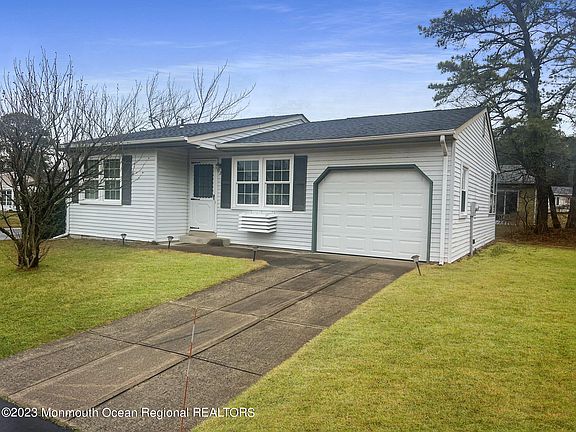 2nd image of 2 Orchard Dr #73