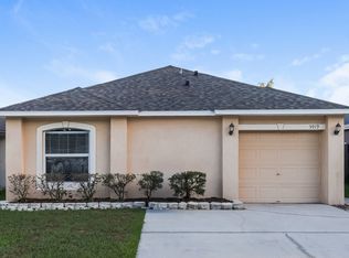 5919 Lake Front Dr, Wesley Chapel, FL 33545