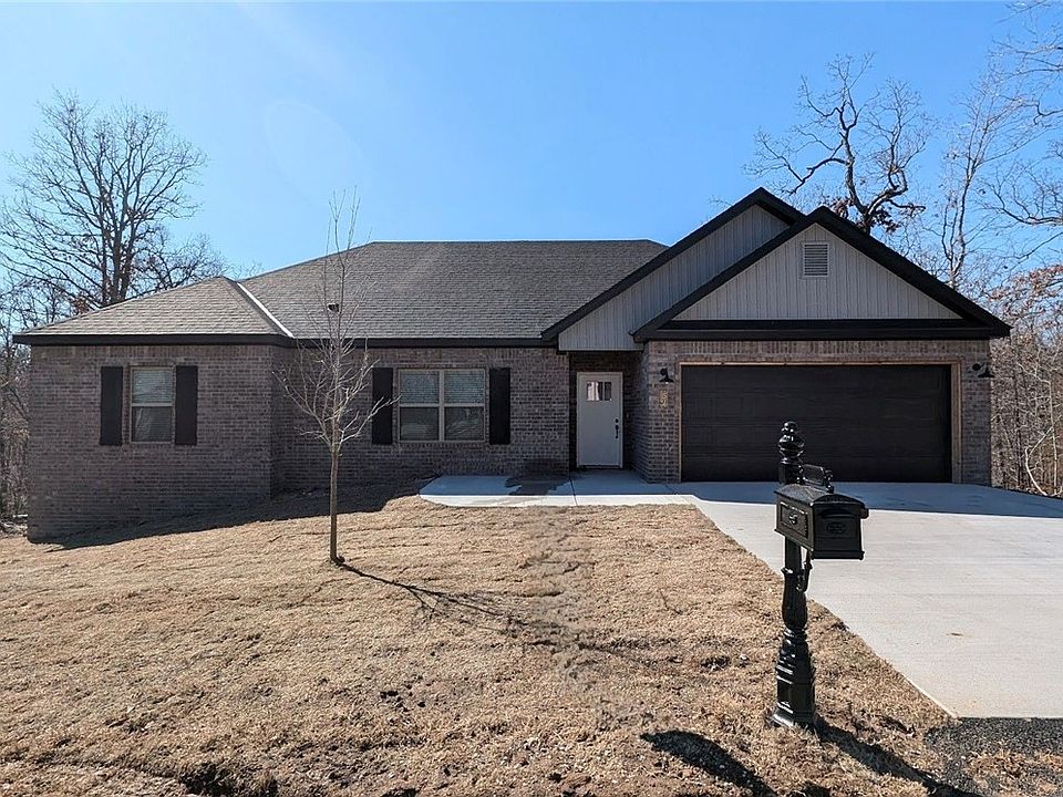 1st image of 52 Islay Dr