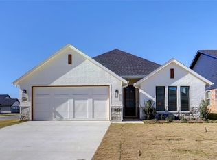 932 Rodgers Ave, Godley, TX 76044