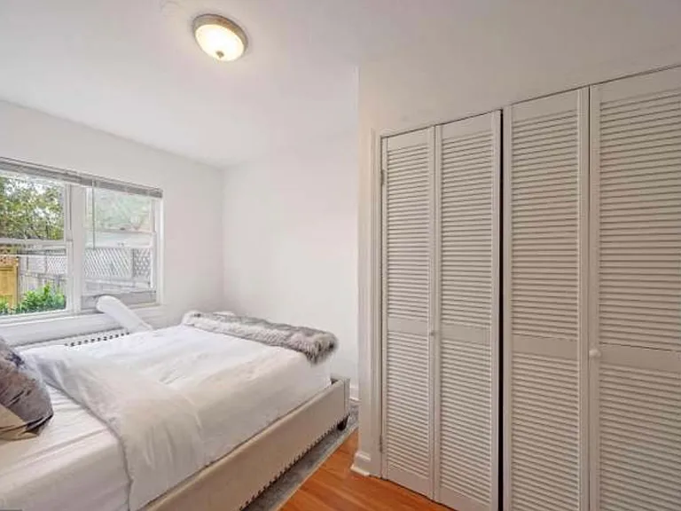 114 P St SW #1 — Photo 10