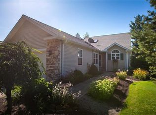 909 Grand Vw, Aurora, OH 44202