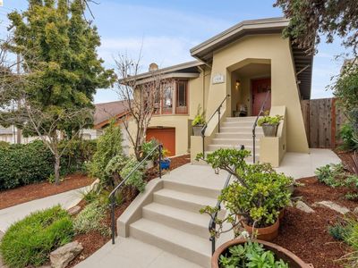 1108 E 33rd St, Oakland, CA, 94610