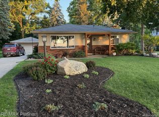 4357 Skusa Dr, Brighton, MI 48116