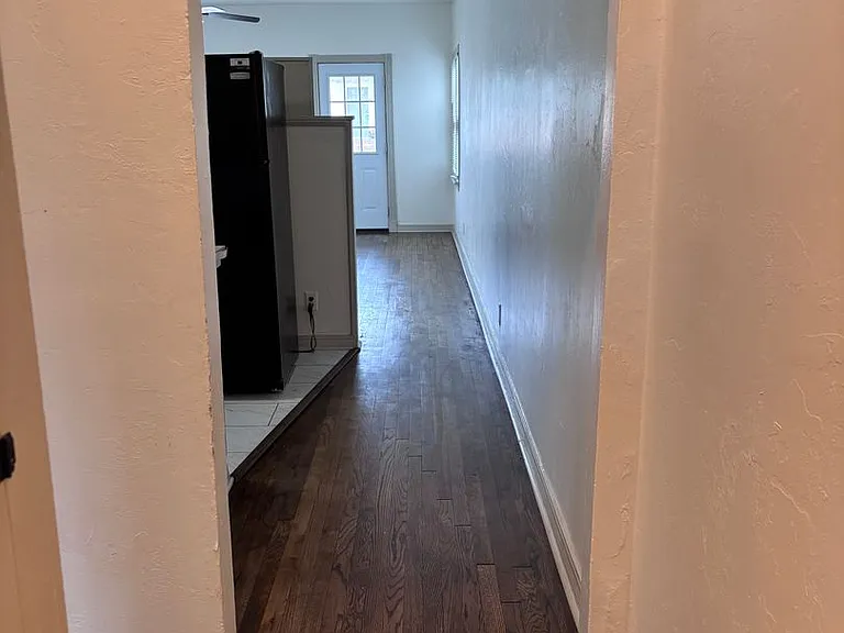 218 S Moore Ave — Photo 14
