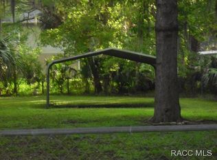 38 65th St, Yankeetown, FL 34498