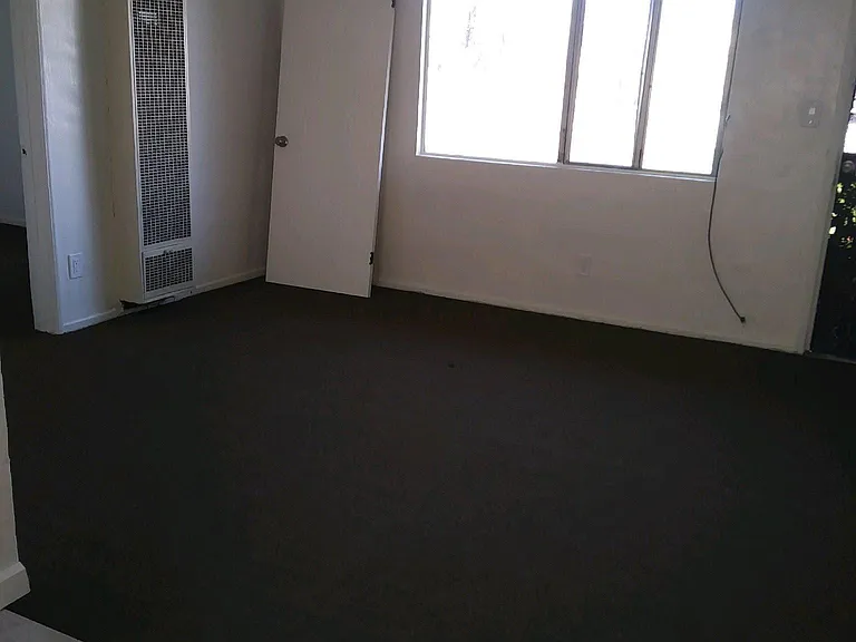 5814 Quinn St #4 — Photo 4