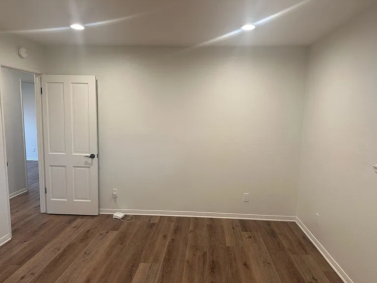 3476 Willow St — Photo 13