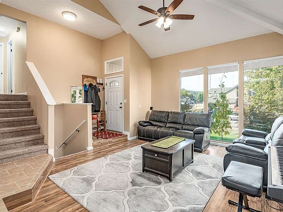 2nd image of 14824 E Summerfield Ct
