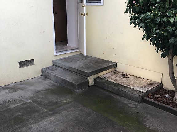 5th image of 204 14th Ave