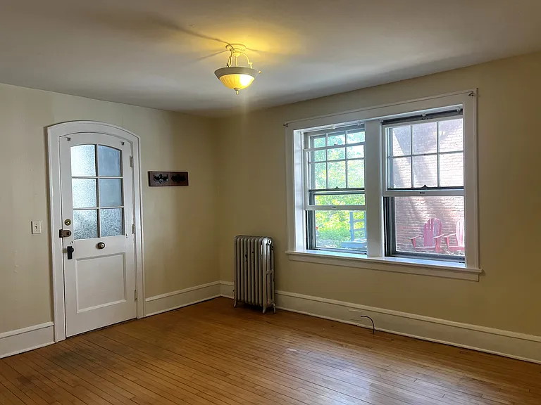 370 Maple St #D — Photo 7