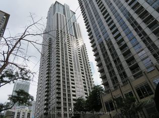 763 Bay St #402, Toronto, ON
