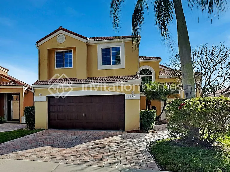 6340 NW 77th Ct — Photo 1