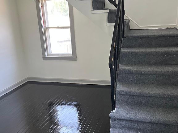 5th image of 864 Mackinaw Ave