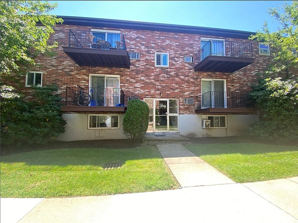 1st image of 25 Westgate Rd APT 2